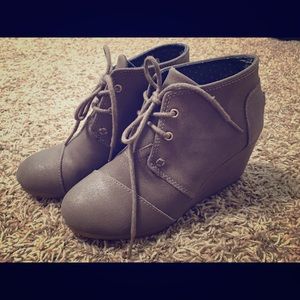 TOMS Kala Wedge Bootie